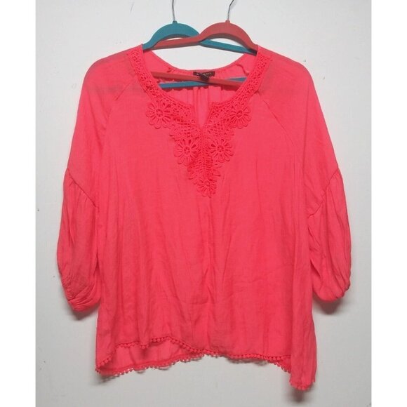 Robert Louis Tops - Robert Louis Top blouse Plus 3X coral lace accents 3/4 balloon sleeve pullover